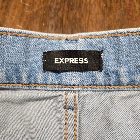 Express "Mom Jean Super High Rise" Distressed Jeans Fray Ankles | Size 6 Petite - Picture 8 of 10